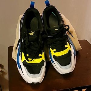 Puma Sneaker Size 11